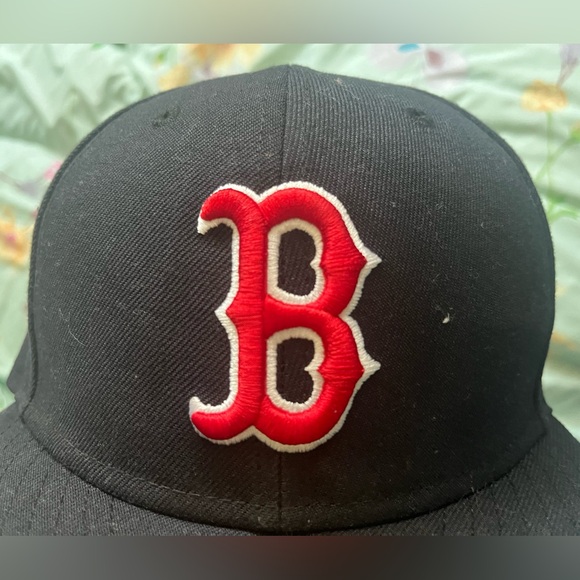 Kid's Boston Red Sox New Era Authentic Collection On-Field 59FIFTY Fitted Hat. - Picture 5 of 7
